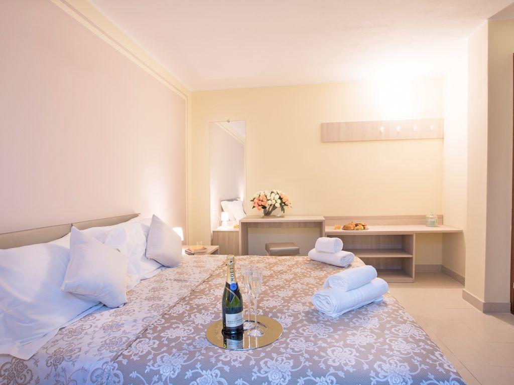 Ossuccio Grande C Home With Pool Sleeps 12 By Italian Apartments Комо Екстер'єр фото