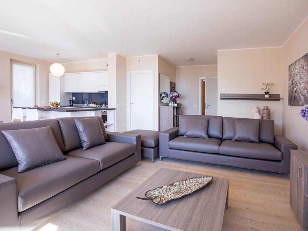 Ossuccio Grande C Home With Pool Sleeps 12 By Italian Apartments Комо Екстер'єр фото