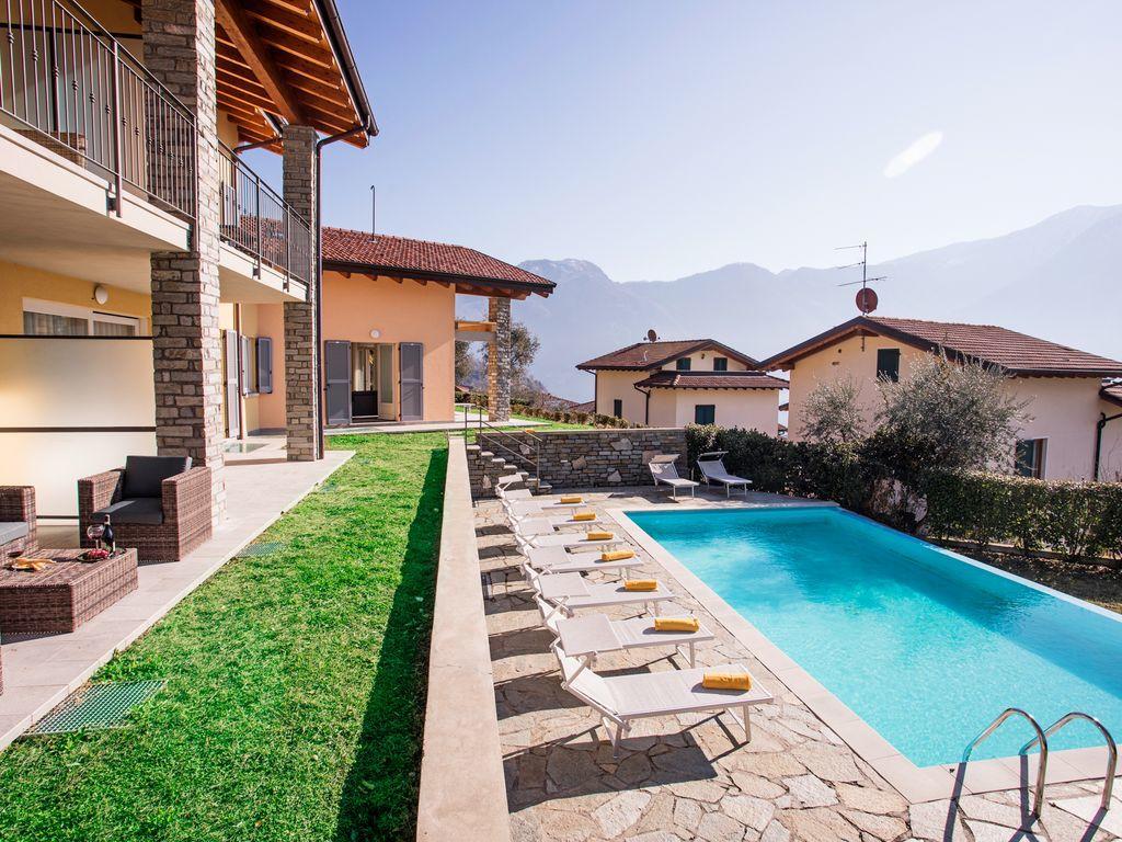Ossuccio Grande C Home With Pool Sleeps 12 By Italian Apartments Комо Екстер'єр фото