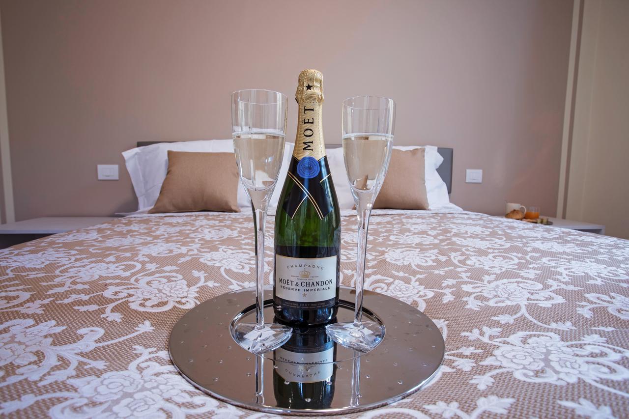 Ossuccio Grande C Home With Pool Sleeps 12 By Italian Apartments Комо Екстер'єр фото