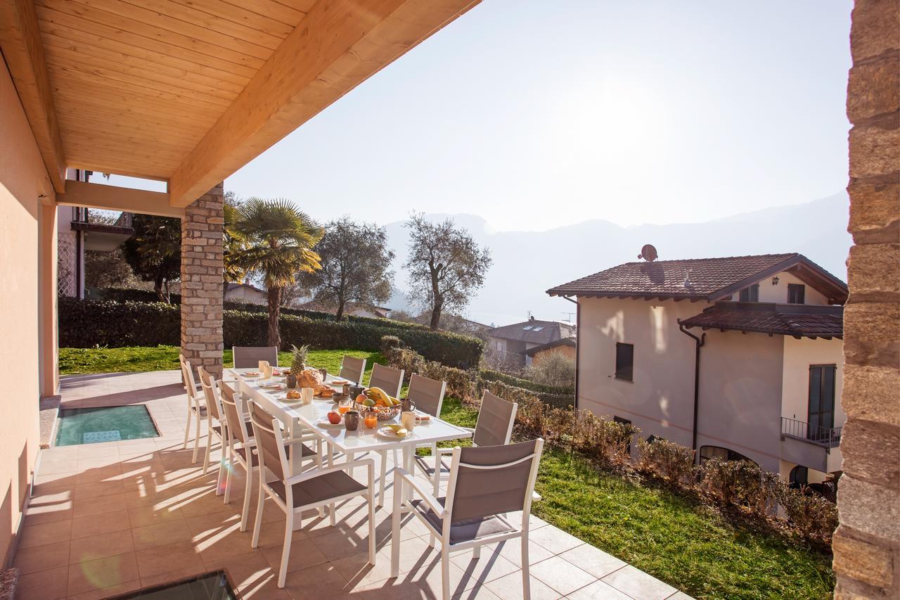 Ossuccio Grande C Home With Pool Sleeps 12 By Italian Apartments Комо Екстер'єр фото