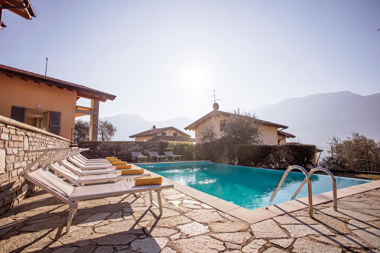 Ossuccio Grande C Home With Pool Sleeps 12 By Italian Apartments Комо Екстер'єр фото