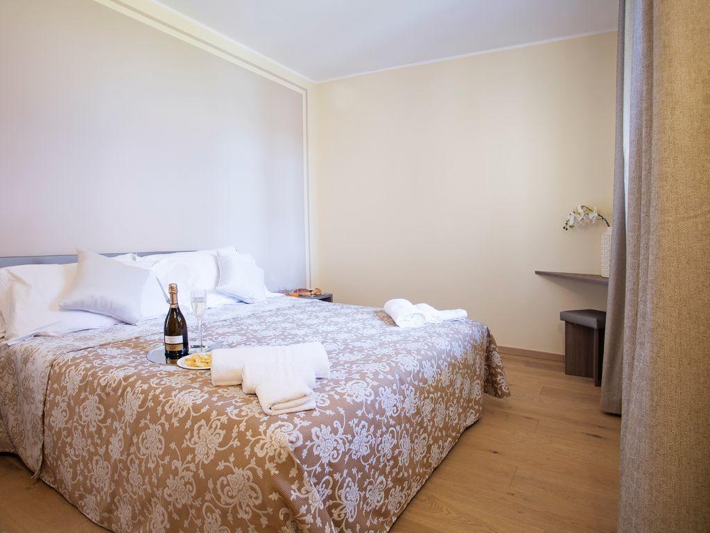 Ossuccio Grande C Home With Pool Sleeps 12 By Italian Apartments Комо Екстер'єр фото